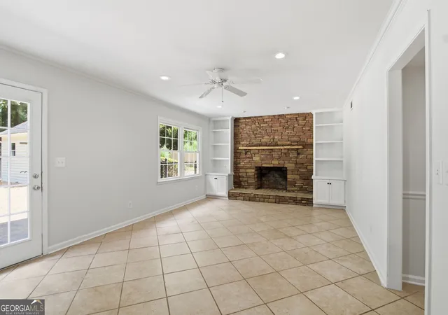 Photo 3 of Single family home for sale at 3662 Sweet Briar Ln Se, Conyers, GA 30094 | MLS# 10846008 | Listing updated on 2026-09-28