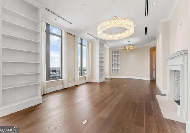Photo 3 of Sale Pending at 3376 Peachtree Rd Ne #35A, Atlanta, GA 30326 | MLS# 10836960 | Listing updated on 2026-10-04
