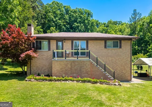 Photo 2 of Single family home for sale at 2218 Morris Hl Rd, Chattanooga, TN 37421 | MLS# 10843865 | Listing updated on 2026-09-24