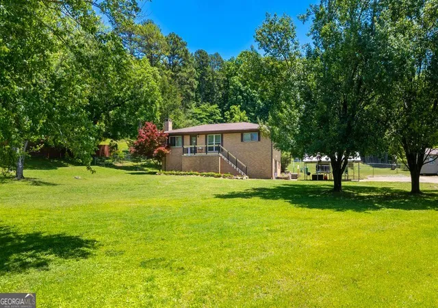 Photo 3 of Single family home for sale at 2218 Morris Hl Rd, Chattanooga, TN 37421 | MLS# 10843865 | Listing updated on 2026-09-24