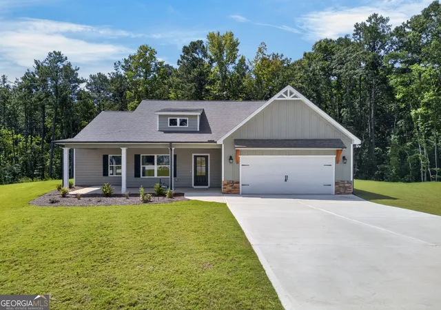 Photo 3 of Single family home for sale at 8981 Callaway Dr, Winston, GA 30187 | MLS# 10838054 | Listing updated on 2026-09-16