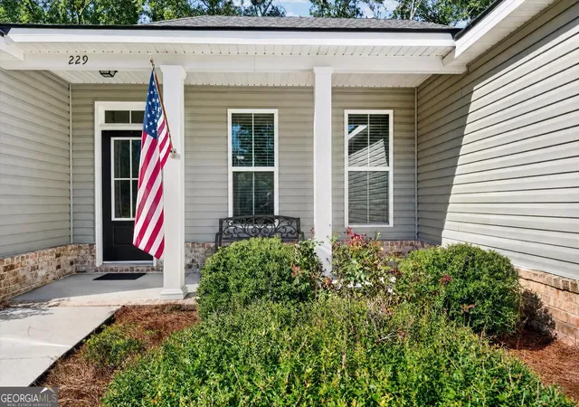 Photo 3 of Single family home for sale at 229 Shiloh Dr, Brooklet, GA 30415 | MLS# 10840359 | Listing updated on 2026-09-18