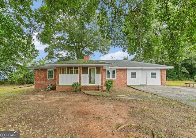 Photo 2 of Single family home for sale at 450 Mcgarity Rd, Mcdonough, GA 30253 | MLS# 10843091 | Listing updated on 2026-09-24