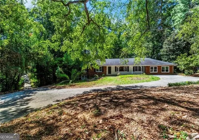 Photo 1 of Single family home for sale at 1360 Mclendon Dr, Decatur, GA 30033 | MLS# 10843174 | Listing updated on 2026-09-10