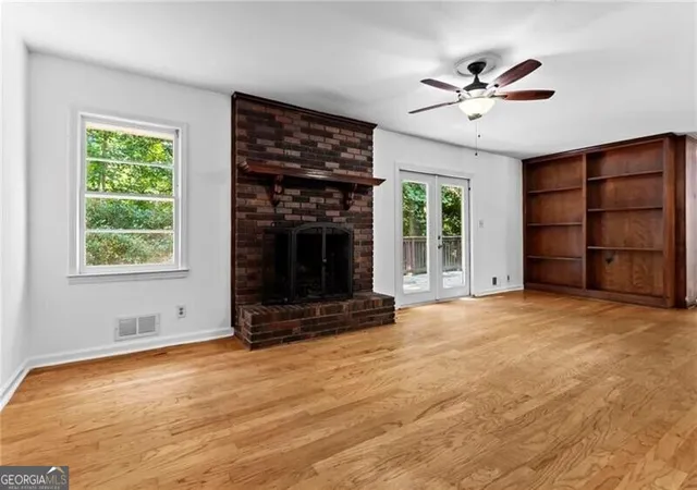 Photo 4 of Single family home for sale at 1360 Mclendon Dr, Decatur, GA 30033 | MLS# 10843174 | Listing updated on 2026-09-10