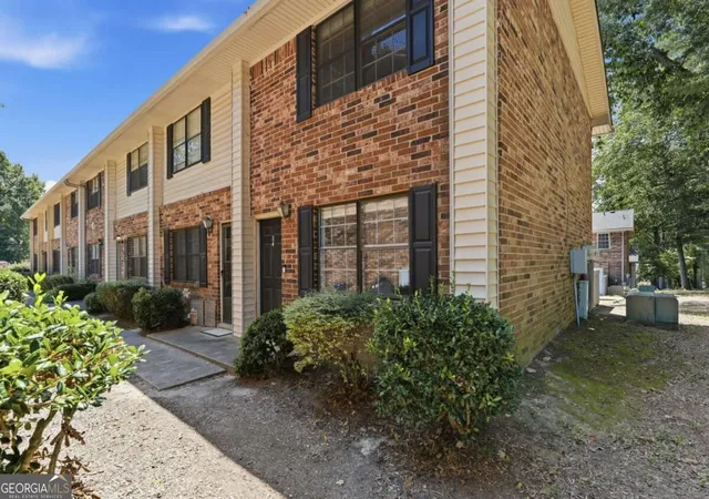 Photo 2 of Condo for sale at 1235 Riverside Dr #C-8, Gainesville, GA 30501 | MLS# 10842246 | Listing updated on 2026-09-09