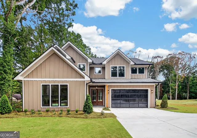 Photo 3 of Single family home for sale at 5572 Lilburn Stone Mountain Rd, Stone Mountain, GA 30087 | MLS# 10718727 | Listing updated on 2026-10-07