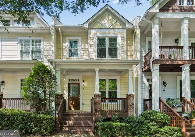 Photo 3 of Townhouse for sale at 6 Oakhurst Ter, Decatur, GA 30030 | MLS# 10838906 | Listing updated on 2026-09-18