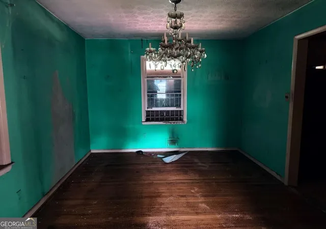 Photo 2 of Sale Pending at 246 W Simon Ter NW, Atlanta, GA 30318 | MLS# 10840523 | Listing updated on 2026-09-11