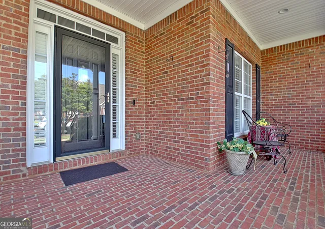 Photo 3 of Single family home for sale at 216 Ashton Park, Peachtree City, GA 30269 | MLS# 10847237 | Listing updated on 2026-09-30