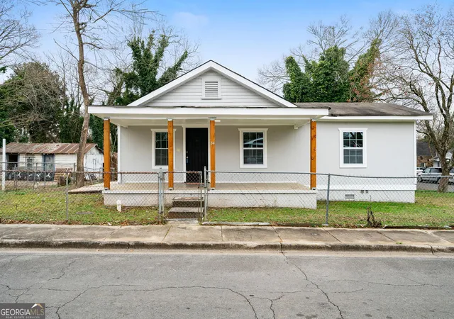 Photo 1 of Single family home for sale at 34 E 16th Street Sw, Rome, GA 30161 | MLS# 10846486 | Listing updated on 2026-09-30