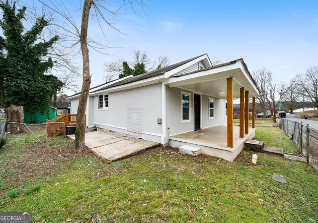 Photo 2 of Single family home for sale at 34 E 16th Street Sw, Rome, GA 30161 | MLS# 10846486 | Listing updated on 2026-09-30