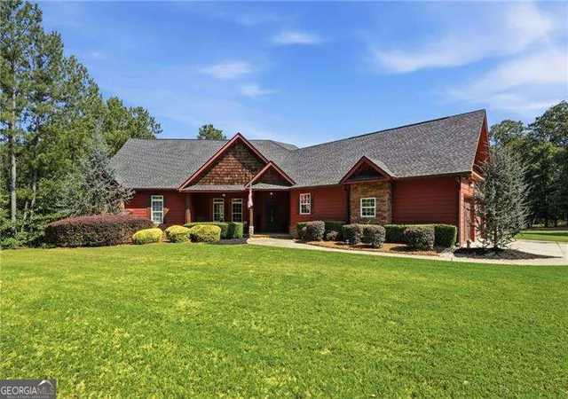 Photo 2 of Single family home for sale at 571 Mulberry Rd, Winder, GA 30680 | MLS# 10843370 | Listing updated on 2026-09-25
