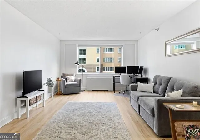 Photo 3 of Condo for sale at 2479 Peachtree Rd NE #303, Atlanta, GA 30305 | MLS# 10840585 | Listing updated on 2026-09-18