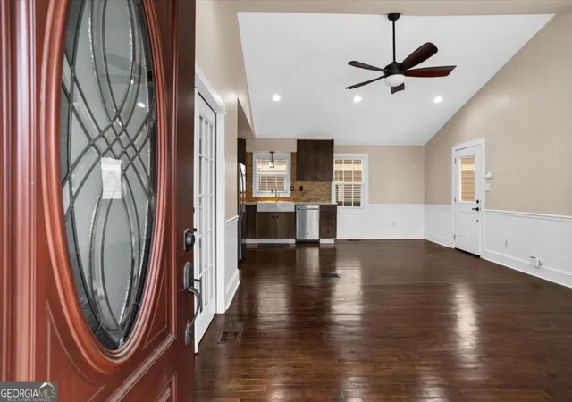 Photo 3 of Single family home for sale at 3268 Mae Ave Ne, Brookhaven, GA 30319 | MLS# 10846877 | Listing updated on 2026-09-30
