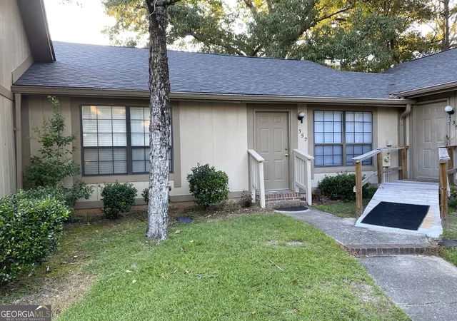Photo 1 of Condo for sale at 352 Tallulah Trl #6, Warner Robins, GA 31088 | MLS# 10837239 | Listing updated on 2026-09-23