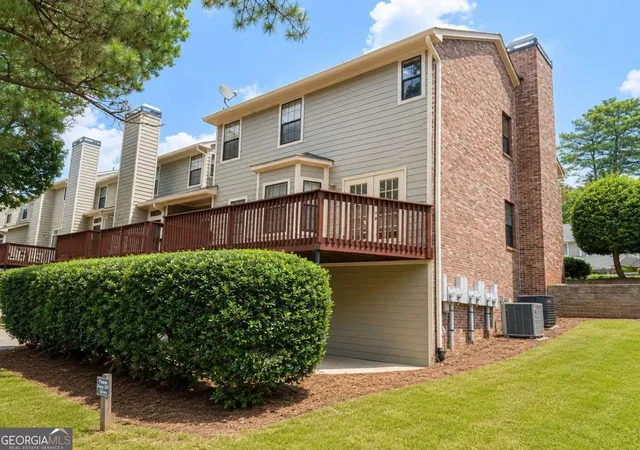 Photo 2 of Townhouse for sale at 621 Granby Hl Pl, Alpharetta, GA 30022 | MLS# 10836577 | Listing updated on 2026-09-16