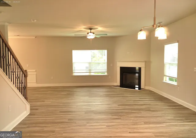 Photo 2 of Single family home for sale at 1121 Barrington Pl Way, Macon, GA 31220 | MLS# 10846552 | Listing updated on 2026-10-01