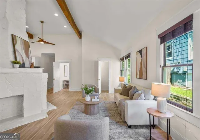 Photo 4 of Single family home for sale at 949 Beecher St SW, Atlanta, GA 30310 | MLS# 10855084 | Listing updated on 2026-10-28