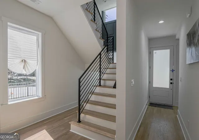 Photo 3 of Single family home for sale at 1064 Mcdaniel St SW, Atlanta, GA 30310 | MLS# 10869920 | Listing updated on 2026-10-28
