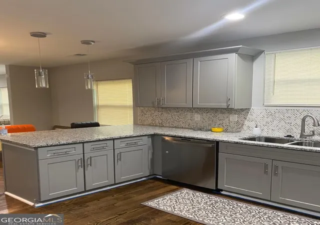 Photo 2 of Multi family home for sale at 141 Mcdonough Blvd Se, Atlanta, GA 30315 | MLS# 10852920 | Listing updated on 2026-10-09