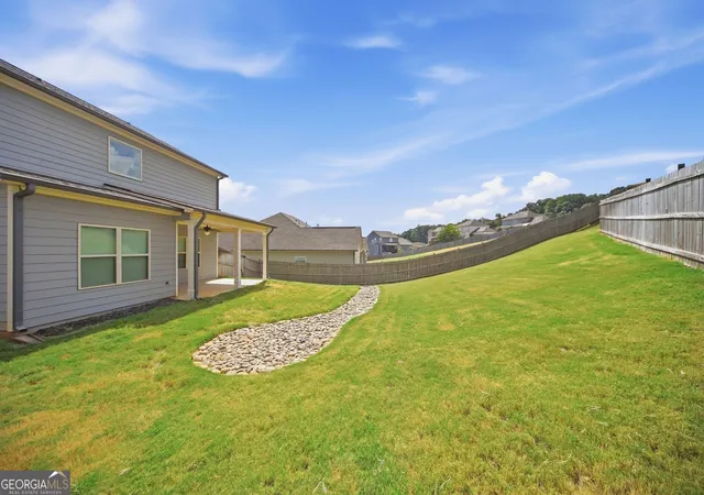 Photo 3 of Single family home for sale at 1705 Orileys Run, Winder, GA 30680 | MLS# 10848632 | Listing updated on 2026-10-03