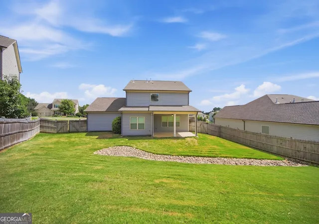 Photo 3 of Single family home for sale at 1705 Orileys Run, Winder, GA 30680 | MLS# 10848632 | Listing updated on 2026-10-03
