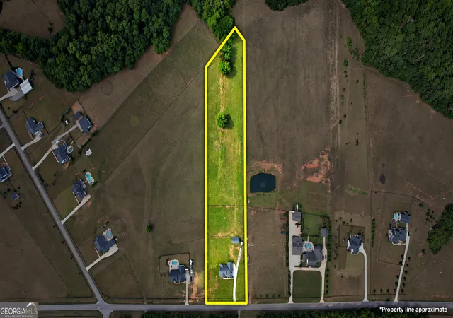 Photo 3 of Single family home for sale at 3861 Brownwood Rd, Madison, GA 30650 | MLS# 10844011 | Listing updated on 2026-09-11