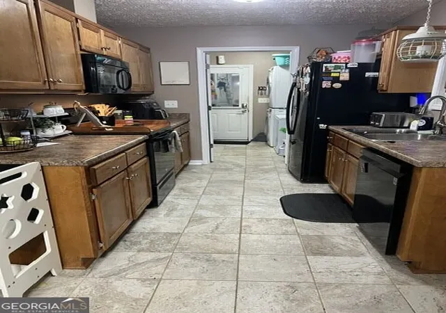 Photo 3 of Single family home for sale at 226 Sandy Brk Cir, Thomaston, GA 30286 | MLS# 10845875 | Listing updated on 2026-09-26