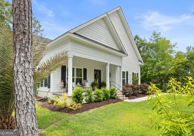 Photo 1 of Sale Pending at 64 Bradford Pear Dr, Richmond Hill, GA 31324 | MLS# 10841694 | Listing updated on 2026-10-07