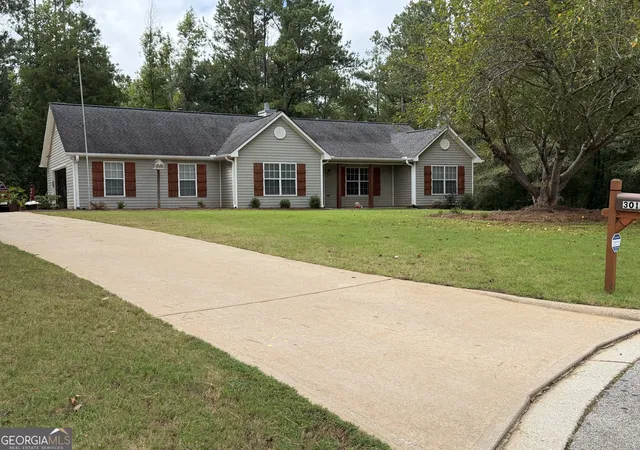 Photo 1 of Single family home for sale at 301 Wolf Crk Pl, Locust Grove, GA 30248 | MLS# 10843603 | Listing updated on 2026-09-24
