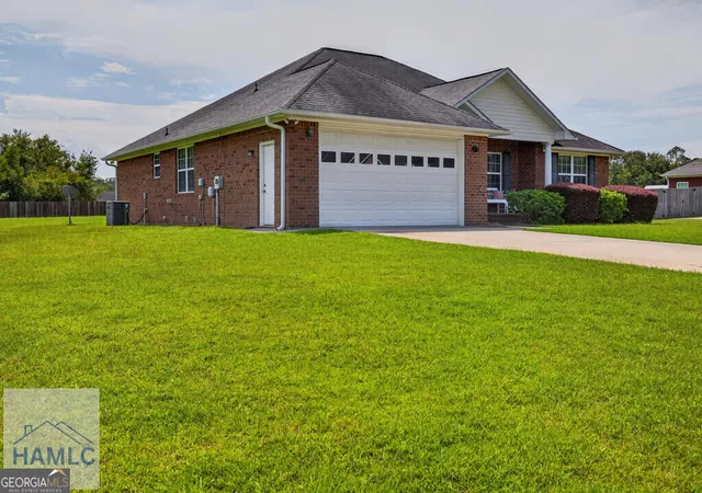 Photo 2 of Sale Pending at 127 Pulaski St, Hinesville, GA 31313 | MLS# 10843346 | Listing updated on 2026-09-19
