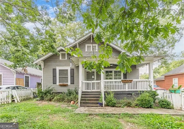 Photo 1 of Sale Pending at 1395 Desoto Ave Sw, Atlanta, GA 30310 | MLS# 10840908 | Listing updated on 2026-09-11