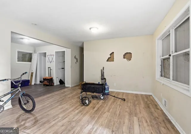 Photo 4 of Single family home for sale at 4366 Glenwood Pkwy, Decatur, GA 30032 | MLS# 10851558 | Listing updated on 2026-10-22
