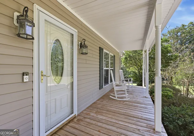 Photo 4 of Single family home for sale at 2952 Rock Crk Rd, Toccoa, GA 30577 | MLS# 10849293 | Listing updated on 2026-10-02