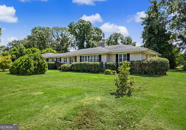 Photo 2 of Single family home for sale at 17962 Main St, Woodbury, GA 30293 | MLS# 10834498 | Listing updated on 2026-09-15