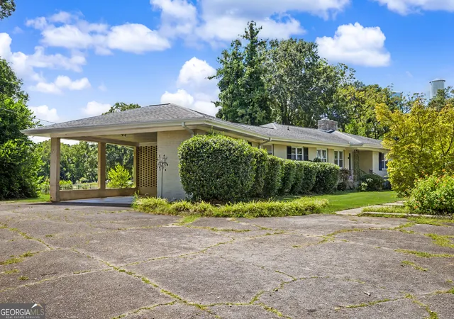 Photo 3 of Single family home for sale at 17962 Main St, Woodbury, GA 30293 | MLS# 10834498 | Listing updated on 2026-09-15