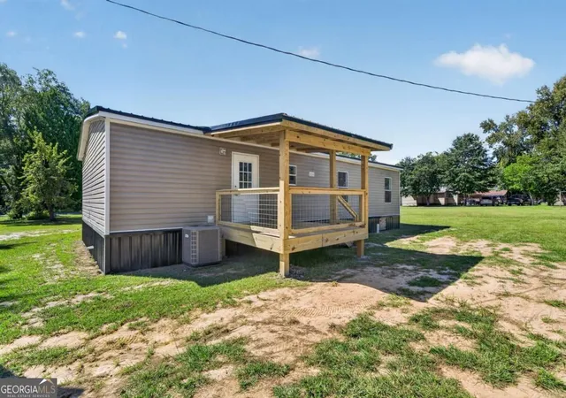 Photo 3 of Manufactured home for sale at 156 Vinson Rd, Mcintyre, GA 31054 | MLS# 10846959 | Listing updated on 2026-10-10