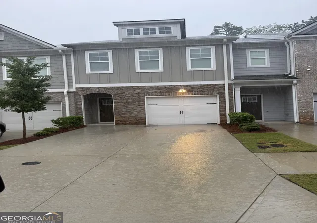 Photo 1 of Townhouse for sale at 5771 Calle Vista Dr, Lithonia, GA 30058 | MLS# 10845300 | Listing updated on 2026-09-27