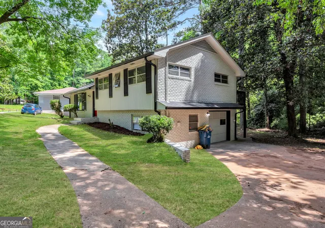Photo 2 of Single family home for sale at 4139 Janice Dr, College Park, GA 30337 | MLS# 10847440 | Listing updated on 2026-09-30