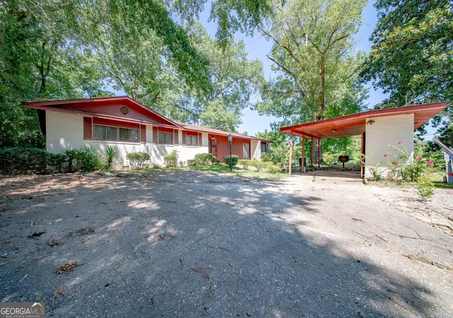 Photo 1 of Single family home for sale at 3215 Melrose Dr, Columbus, GA 31906 | MLS# 10850584 | Listing updated on 2026-10-05