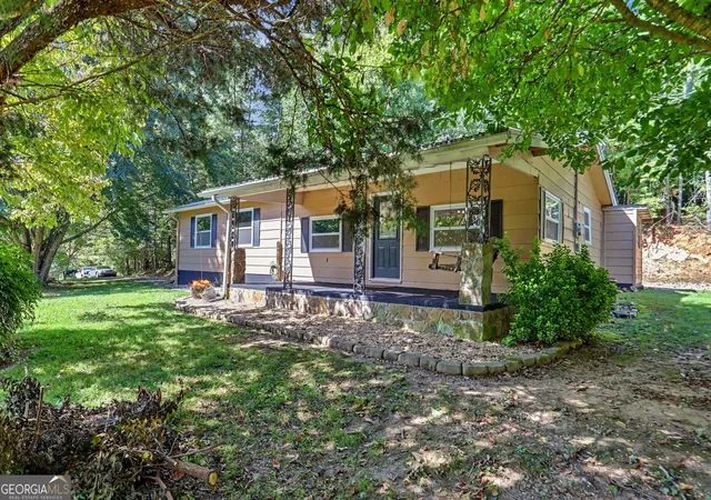 Photo 2 of Sale Pending at 18 Willie Hutson Rd, Blairsville, GA 30512 | MLS# 10847854 | Listing updated on 2026-10-07