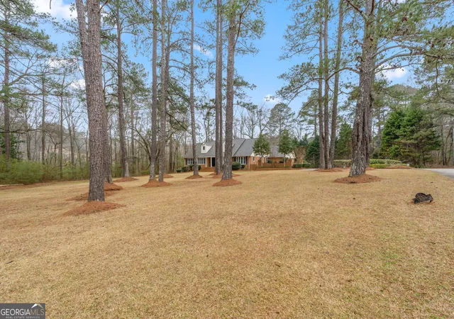 Photo 3 of Single family home for sale at 732 Bass Rd, Macon, GA 31210 | MLS# 10848987 | Listing updated on 2026-10-07