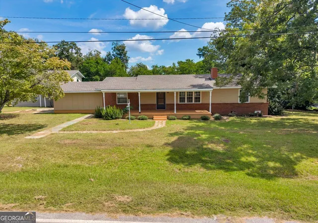 Photo 2 of Single family home for sale at 1102 North 3rd St, Cordele, GA 31015 | MLS# 10848360 | Listing updated on 2026-09-23