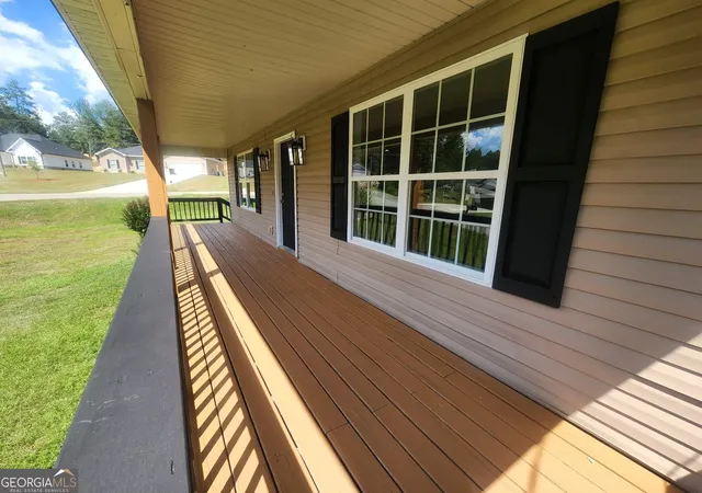 Photo 3 of Single family home for sale at 104 Silver Maple Ct, Byron, GA 31008 | MLS# 10850240 | Listing updated on 2026-10-09