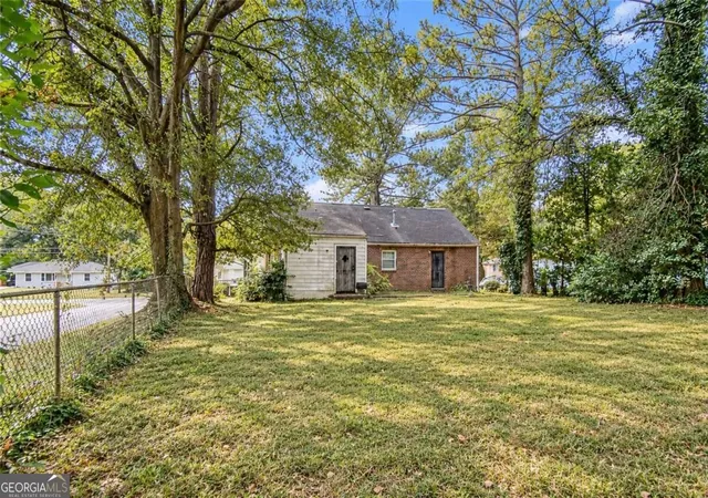 Photo 3 of Single family home for sale at 2870 Mcafee Rd, Decatur, GA 30032 | MLS# 10851553 | Listing updated on 2026-09-23