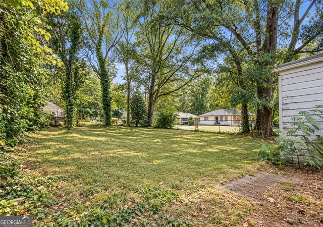 Photo 4 of Single family home for sale at 2870 Mcafee Rd, Decatur, GA 30032 | MLS# 10851553 | Listing updated on 2026-09-23