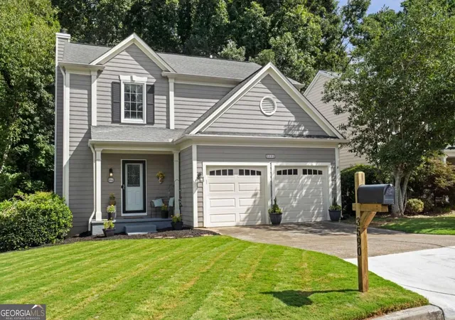 Photo 3 of Single family home for sale at 3590 Patterstone Dr, Johns Creek, GA 30022 | MLS# 10839669 | Listing updated on 2026-09-17