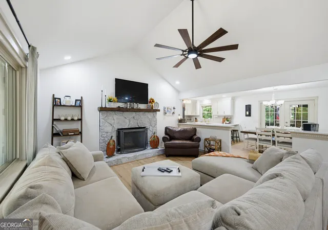 Photo 4 of Single family home for sale at 3744 Tanners Ml Rd, Gainesville, GA 30507 | MLS# 10836403 | Listing updated on 2026-09-22