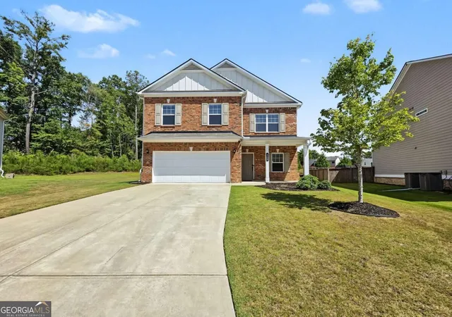 Photo 1 of Single family home for sale at 918 Brittfield Way, Loganville, GA 30052 | MLS# 10842901 | Listing updated on 2026-09-10